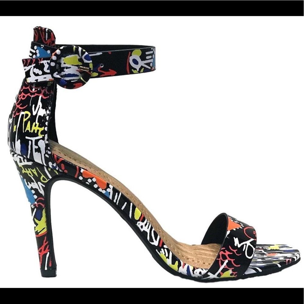 💕Super Cute Multi Color Women’s Heel 💞